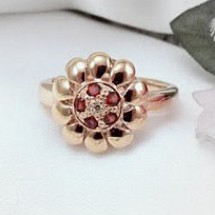 Loading image - 9ct Gold Garnet and Diamond Floral Ring 